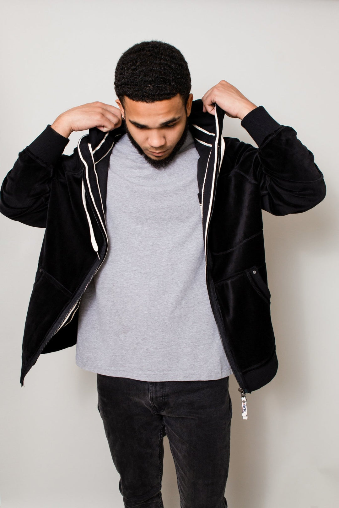 THE MASON VELOUR MENS HOODIE - Thumb United