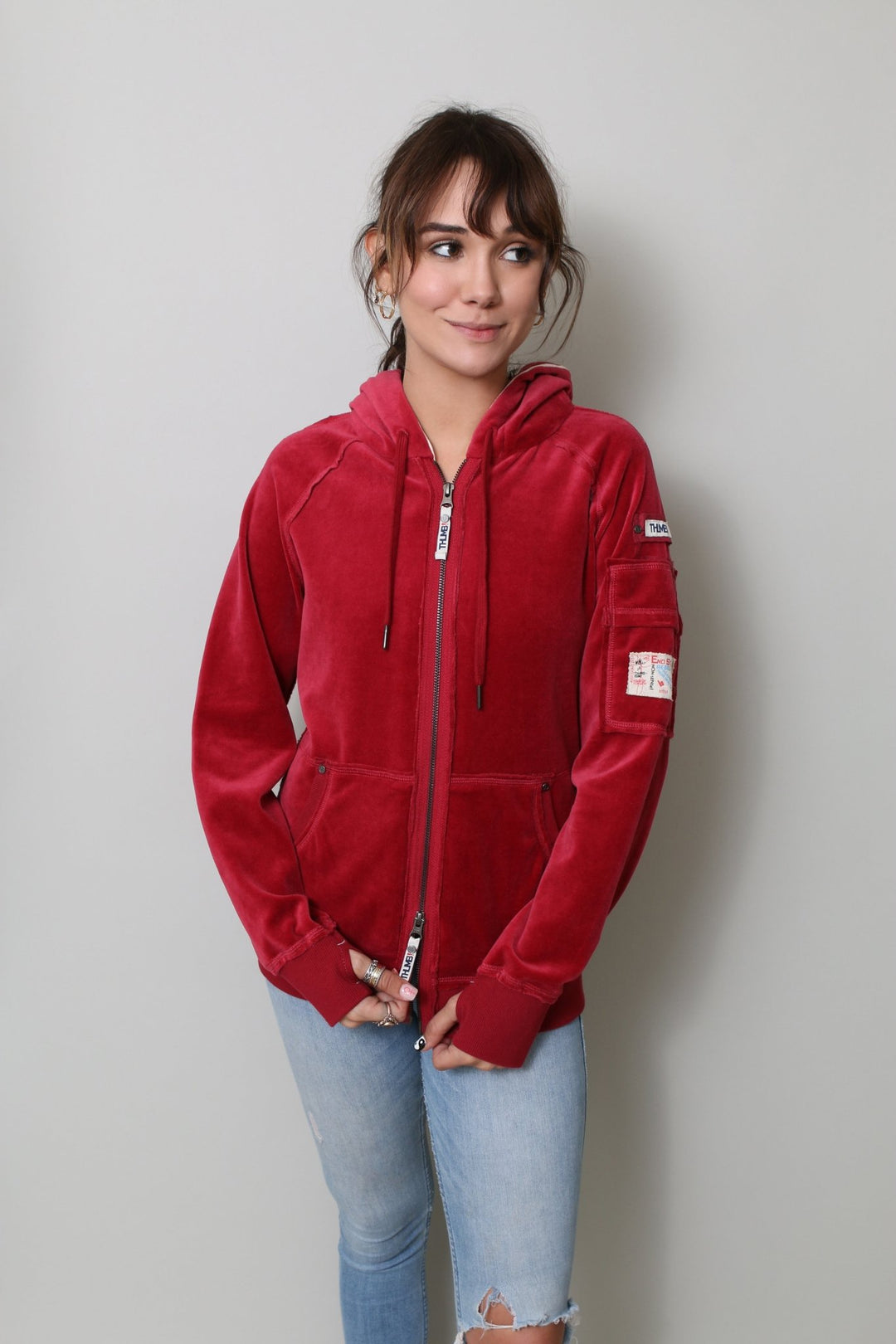 THE OLIVIA VELOUR HOODIE - Thumb United