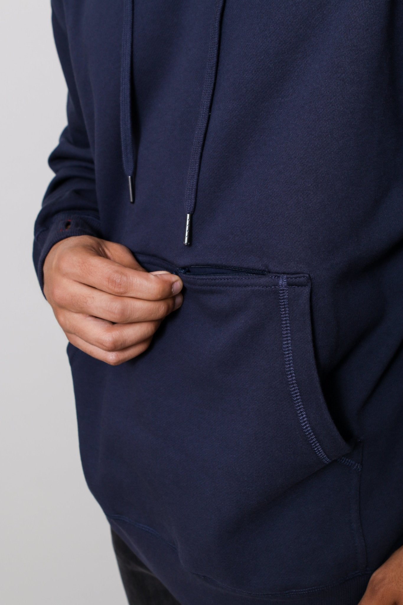 THE JOHNNY BOYFRIEND UNISEX PULLOVER - Thumb United